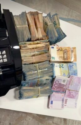 wie man Falschgeld kauft